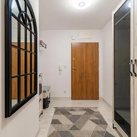 Horyzont Apartamenty-anton-piekny Blisko Centrum, Dwie Sypialnie, Prywatny Garaz *